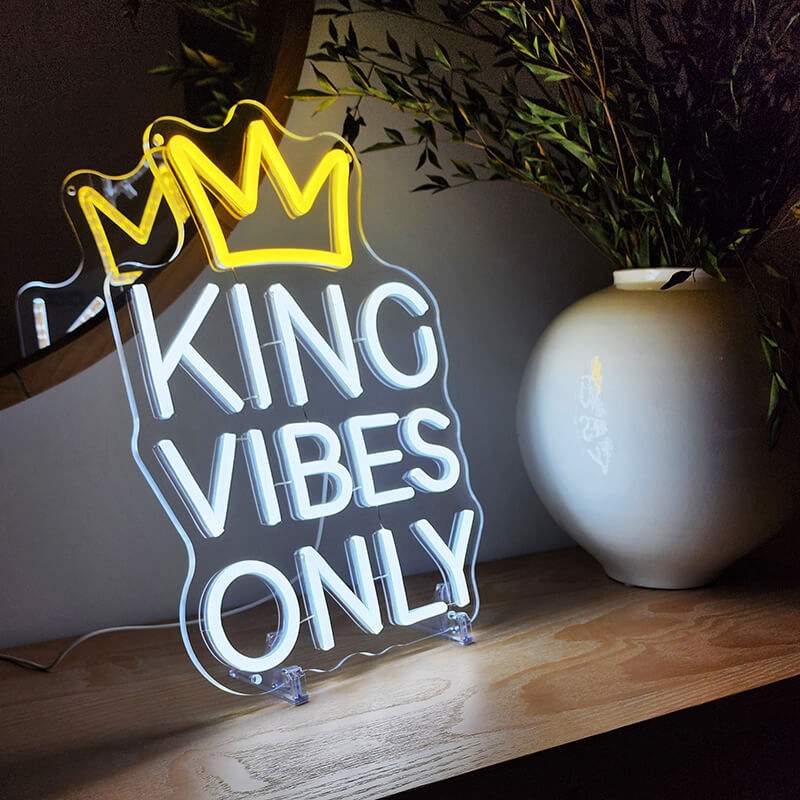 King Vibes Only Neon LED Schild auf 6mm Acrylplatte – Barbershop Statement Deko