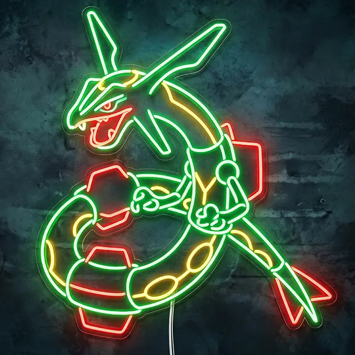 Pokémon Rayquaza Neon LED Schild, Design 80 × 72 cm, frontal vor dunkler Wand: aufrecht zum Ring geschlungener Drache mit aufgerissenem Maul