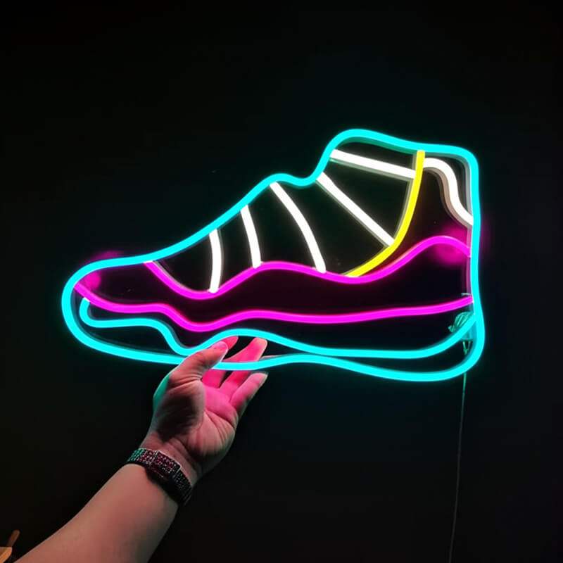 Sneaker LED Leuchtschild beleuchtet – Streetwear Wanddeko für Sammler