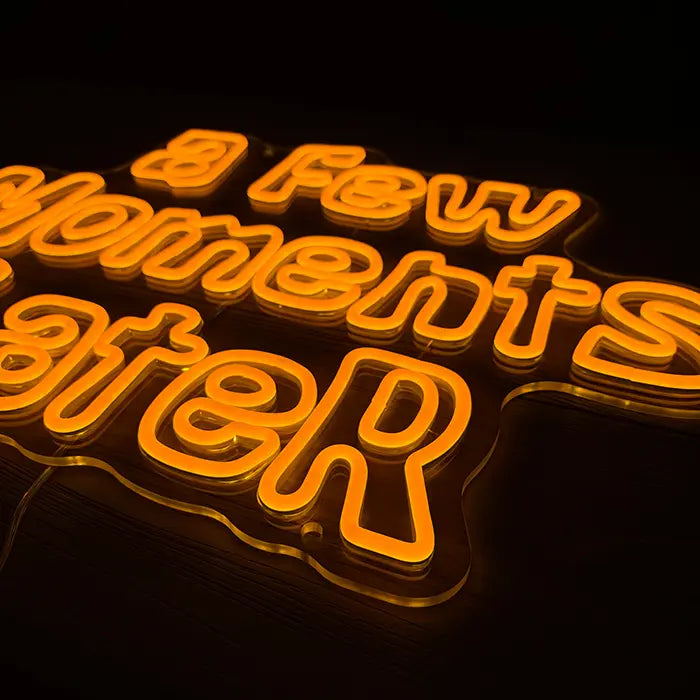 Bikini-Bottom Charaktere Set Neon LED Schild – 12 Motive, dimmbar | Schwammkopf Deko