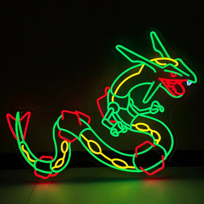 Pokémon Rayquaza Neon LED Schild, Design 85 × 63 cm, leuchtend im dunklen Raum: langgestreckter Drache in S-Form mit erhobenem Kopf