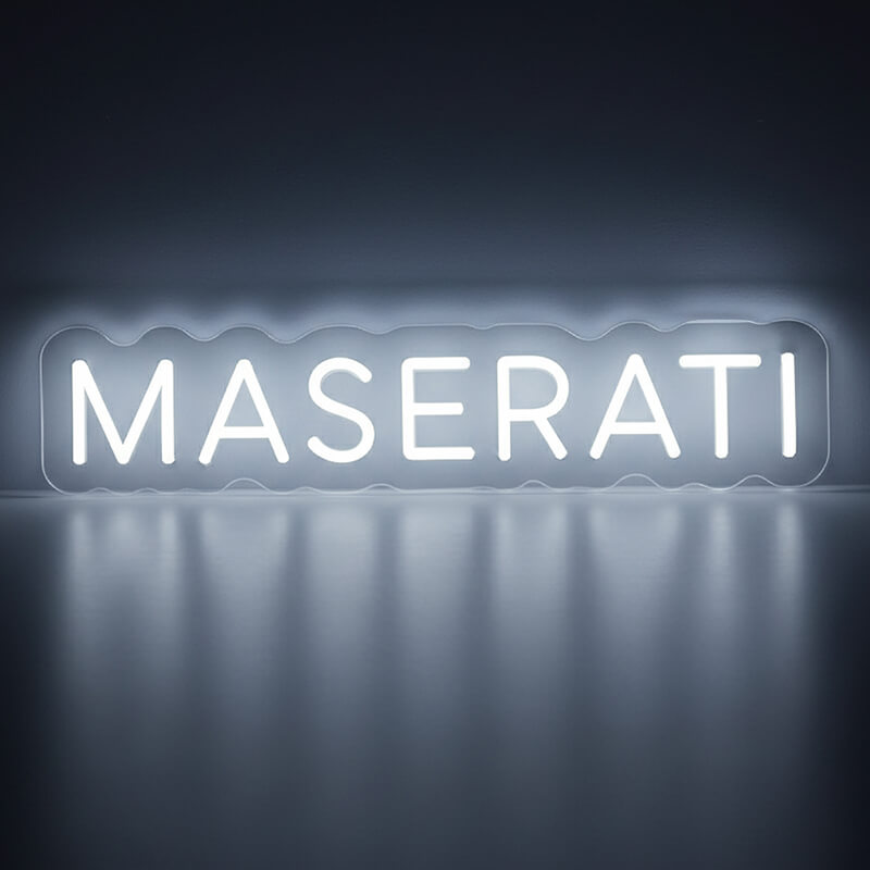 Maserati Neon LED Schild USB – italienisches Luxus Auto Wanddeko