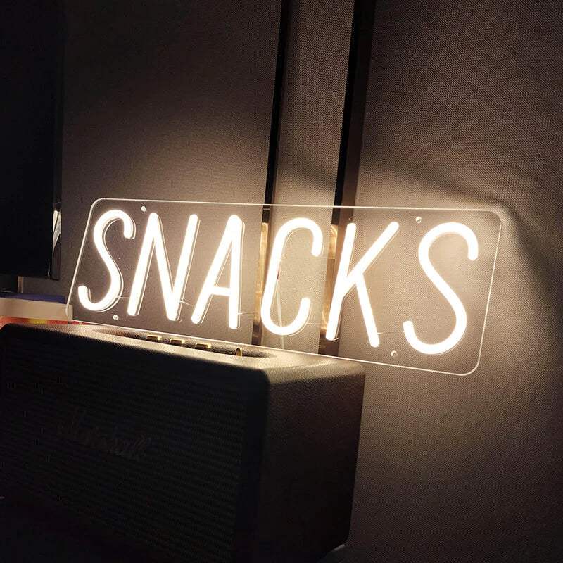 Snacks Leuchtschild – Wanddeko für Bar und Kiosk