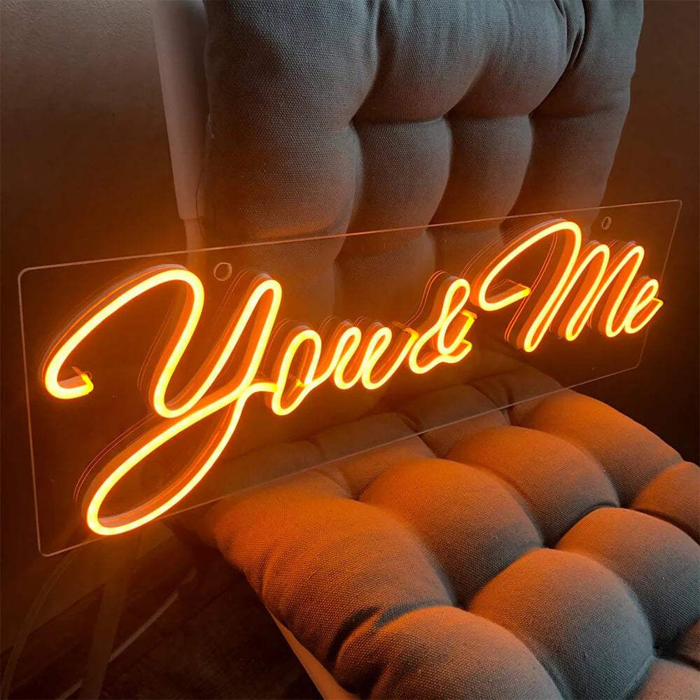 You & Me Neonschild dimmbar 9 Stufen USB – handgefertigte Liebes Deko