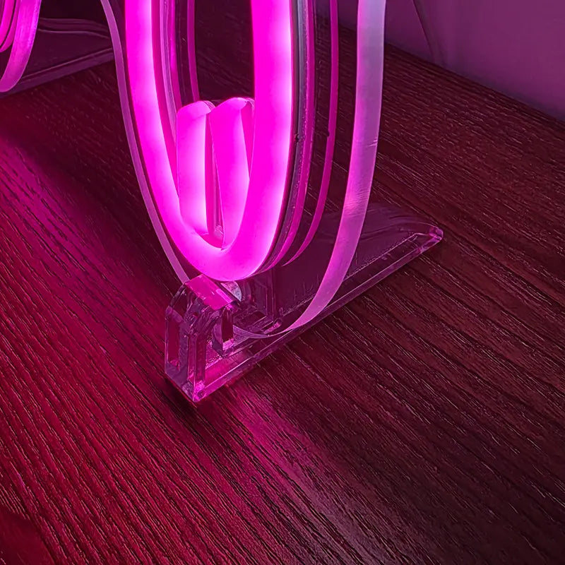 Energiesparendes LED-Neon-Schild im Pokémon-Design, das die schwebende Pose von Mew perfekt einfängt