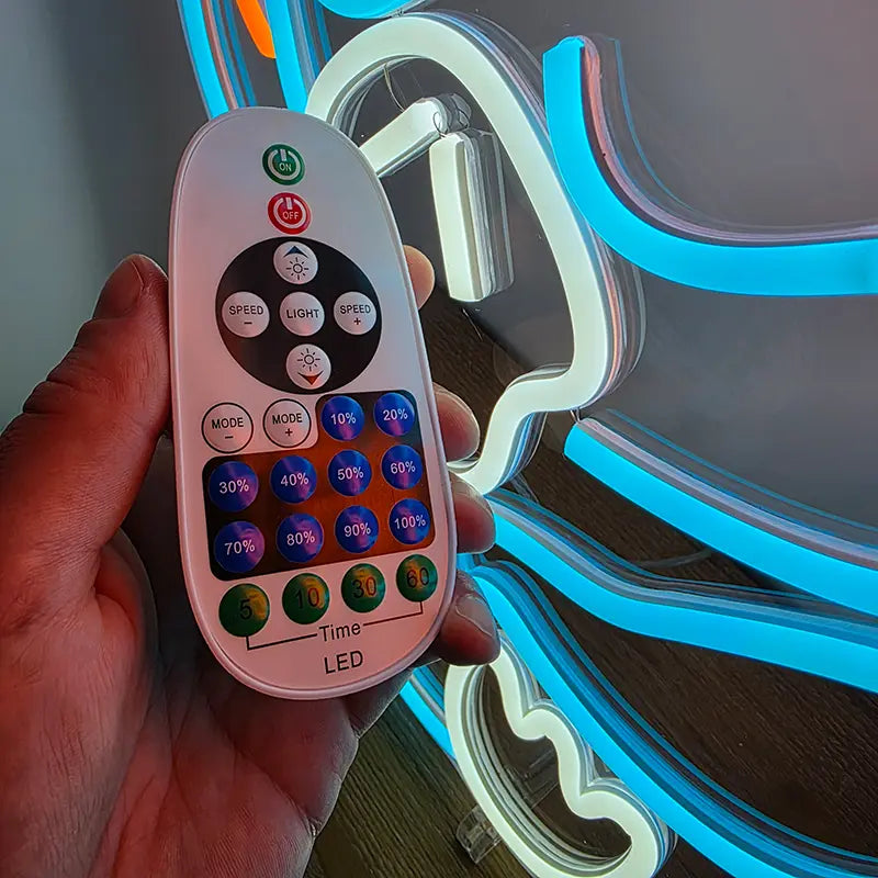 Originelle Geschenkidee für Pokémon-Liebhaber: Enton Neon-Schild mit coolen Gaming-Kopfhörern