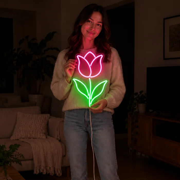 Tulpe Neon LED Schild von einer Frau gehalten, zeigt die Größe im Vergleich zum Körper