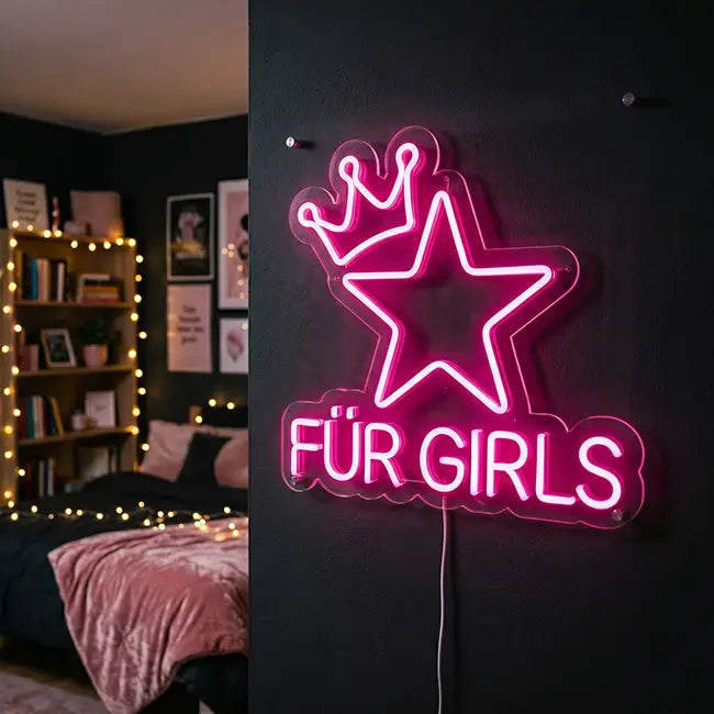 Neon LED Schild für Girls – leuchtende Krone und Stern in Hot Pink im ästhetischen Mädchenzimmer