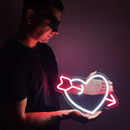 Herz mit Pfeil (35x25cm) USB - loveledlights - LED-Schild - 