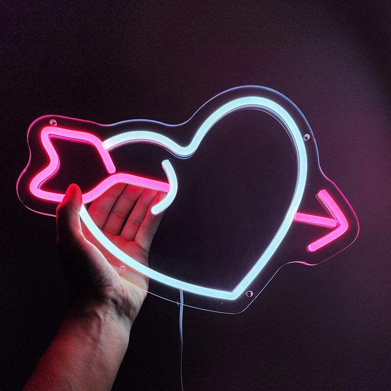 Herz mit Pfeil Neon LED Schild Rot – Hochzeitsfeier Tafel und Sweet Table Deko