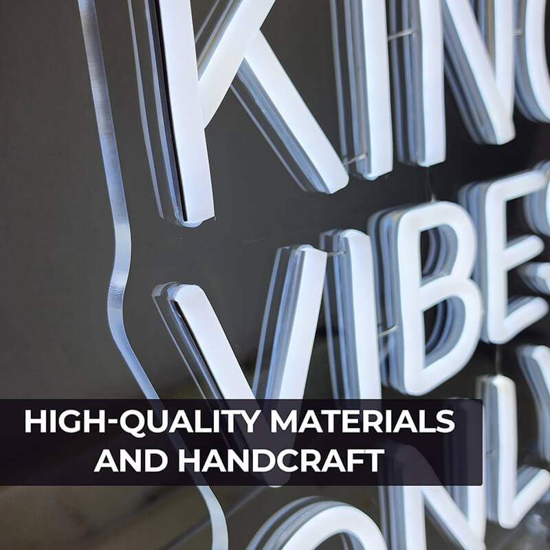 "King Vibes Only" (40x29cm) USB