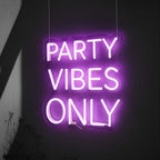 "PARTY VIBES ONLY" (46x40cm) USB