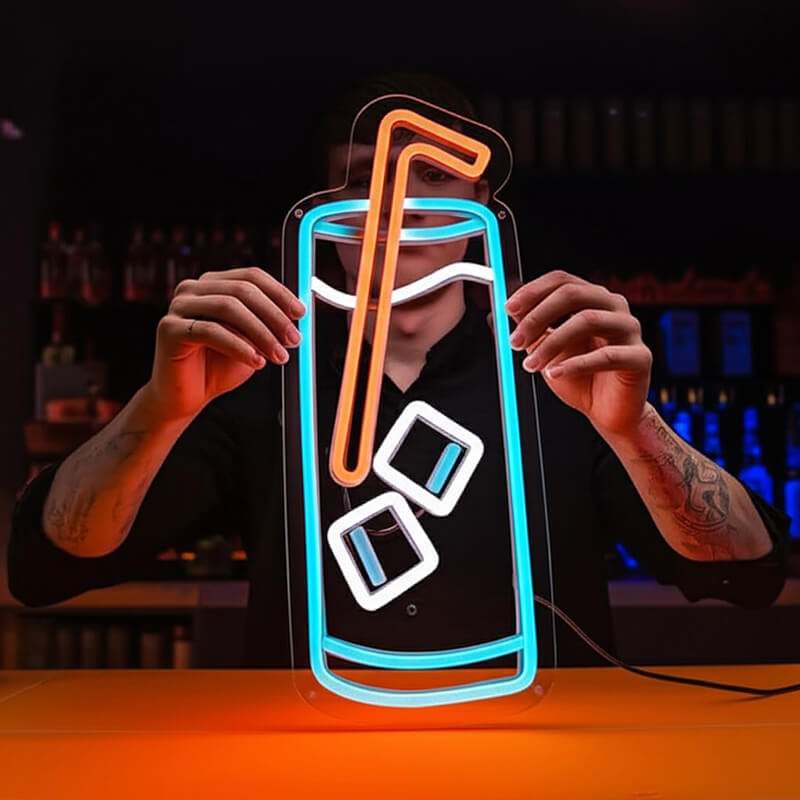 Cocktailglas Neon LED Schild beleuchtet – Bar-Symbol als USB-Leuchtschild
