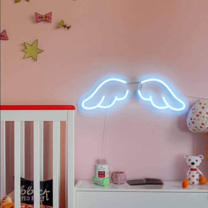 Engelsflügel Neon LED Schild handgefertigt – Beauty Salon und Boutique Deko