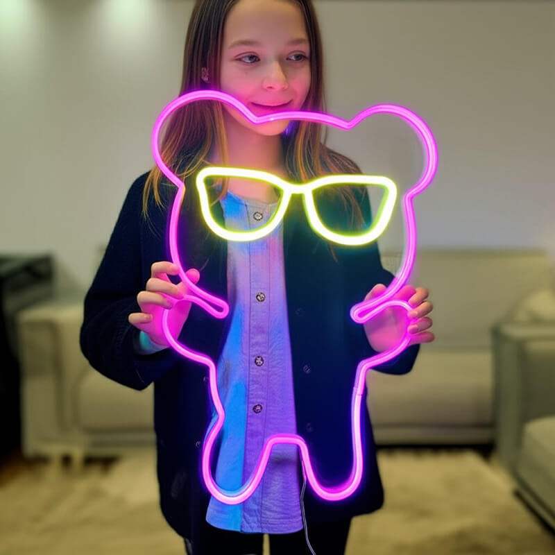 Teddybär mit Brille LED Leuchtschild beleuchtet – niedliche Wanddeko fürs Baby