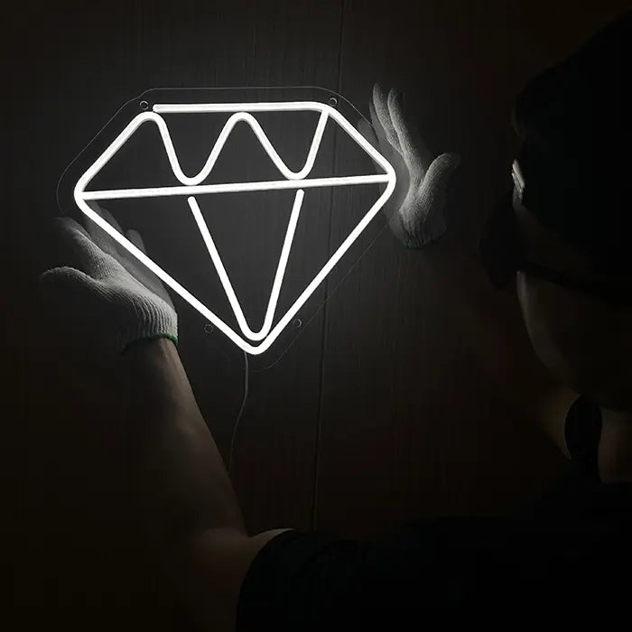 Diamant Neon LED Schild – USB Leuchtschild | Glamour Wanddeko