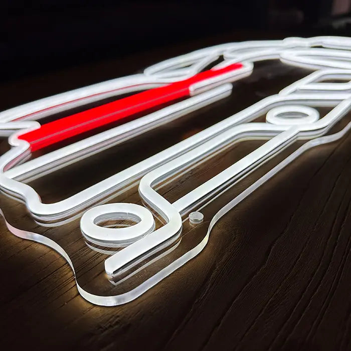 GT-Sportwagen Neon LED Schild schräg von oben, weiße Karosserielinien und rotes Rücklicht auf Acryl