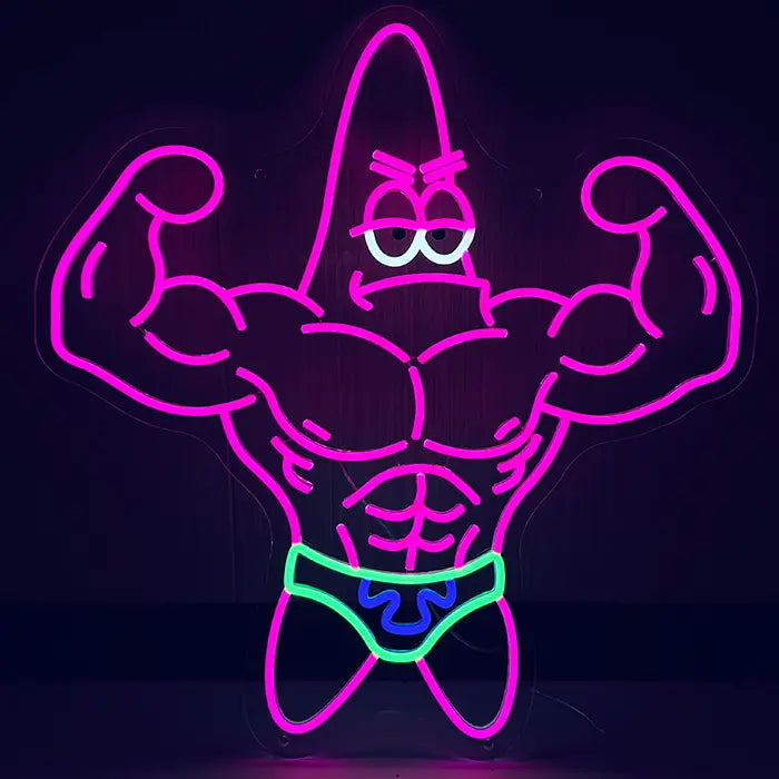 Patrick Bodybuilder Neon LED Schild frontal an dunkler Wand, muskulöser Patrick Star in Rosa mit grüner Badehose