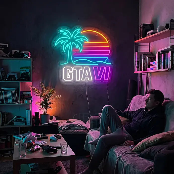 GTA VI Miami Set Neon LED Schild im Design Standard an einer Wand über einem Mann auf dem Sofa