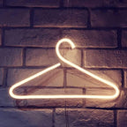 Kleiderbügel (40x23cm) USB - loveledlights - LED-Schild - 