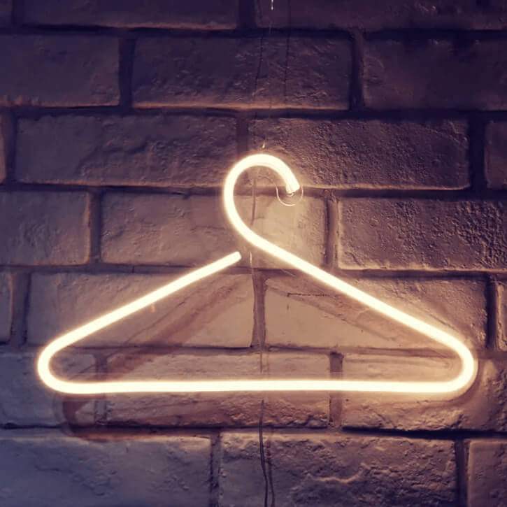 Kleiderbügel (40x23cm) USB - loveledlights - LED-Schild - 