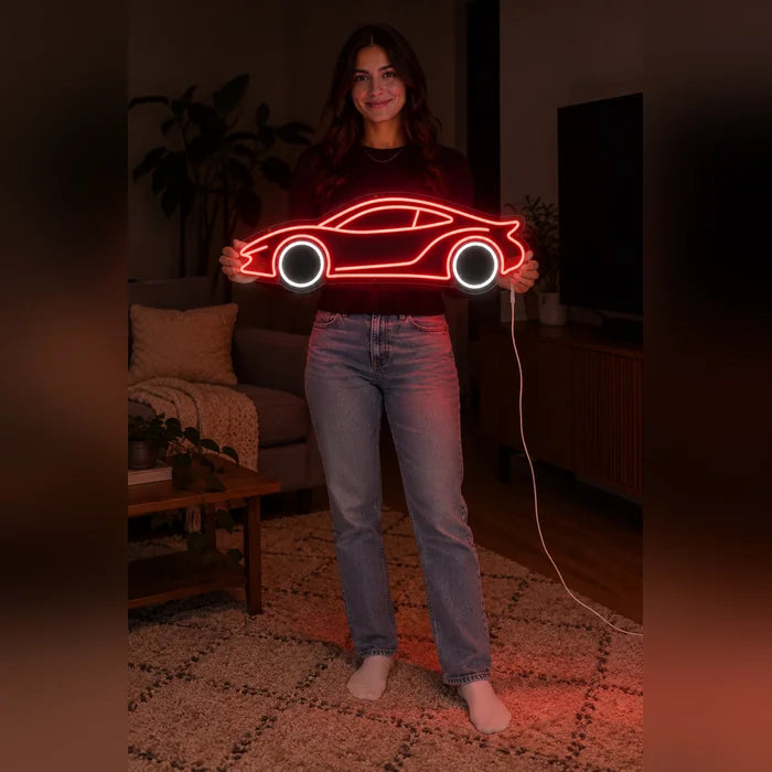 Neon-Sportwagen Neon LED Schild von einer Frau gehalten, zeigt die Größe im Vergleich zum Körper