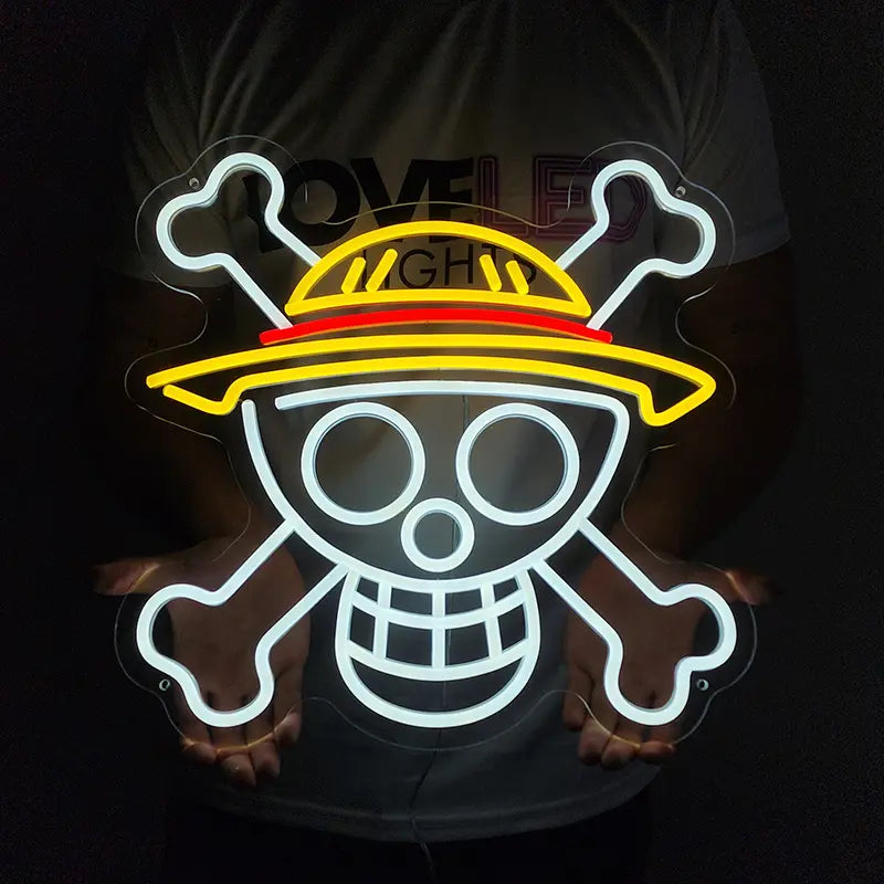 Buntes LED Neonschild mit Piraten-Totenkopf und Strohhut als Wanddekoration