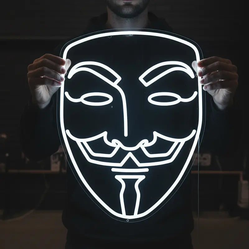 Weißes LED Neonschild in Form einer Guy-Fawkes-Maske – auffällige Wanddekoration